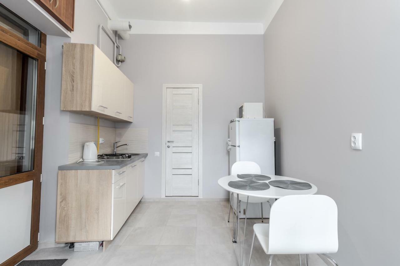 Midwheel Apartment 9 Lviv Exterior photo