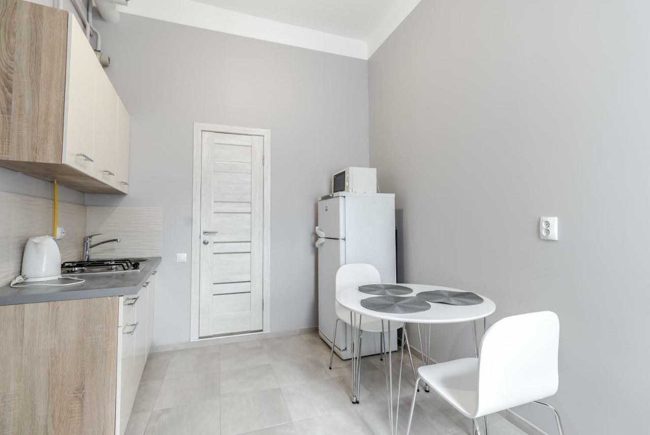 Midwheel Apartment 9 Lviv Exterior photo